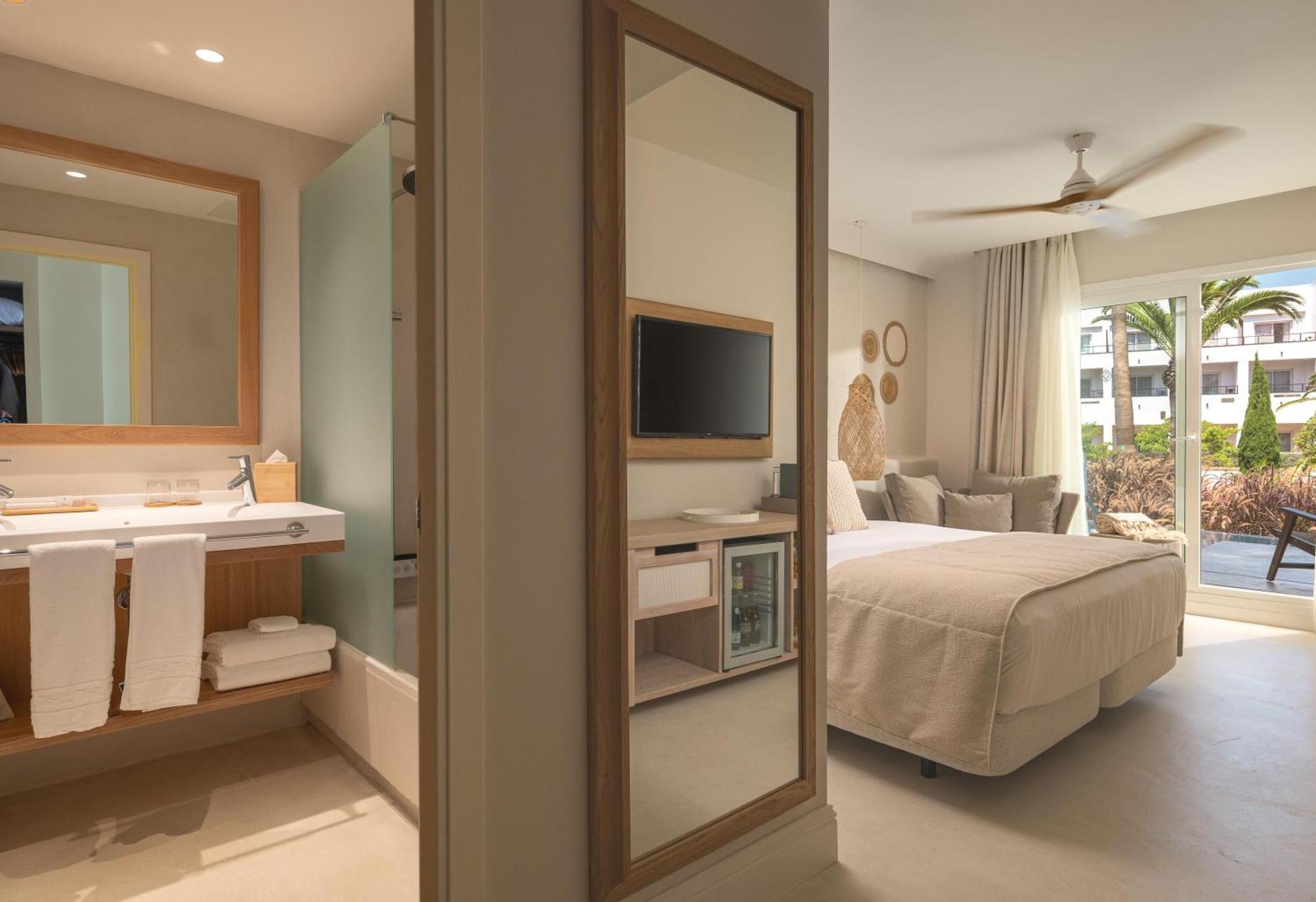 Daia Slow Beach Hotel Conil - Adults Only Recommended Conil De La Frontera Exterior photo